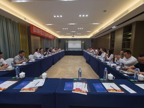 重庆市农商行垫江支行蒋行长一行走进我会会员企业 为垫籍务工人员提供金融普惠服务